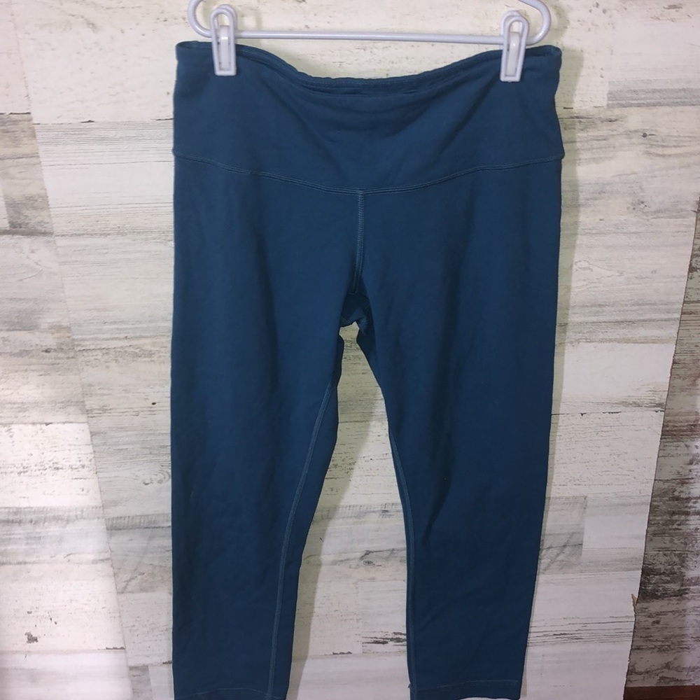 Lululemon Athletica Blue capri leggings size 6 Yoga leggings - Picture 5 of 9